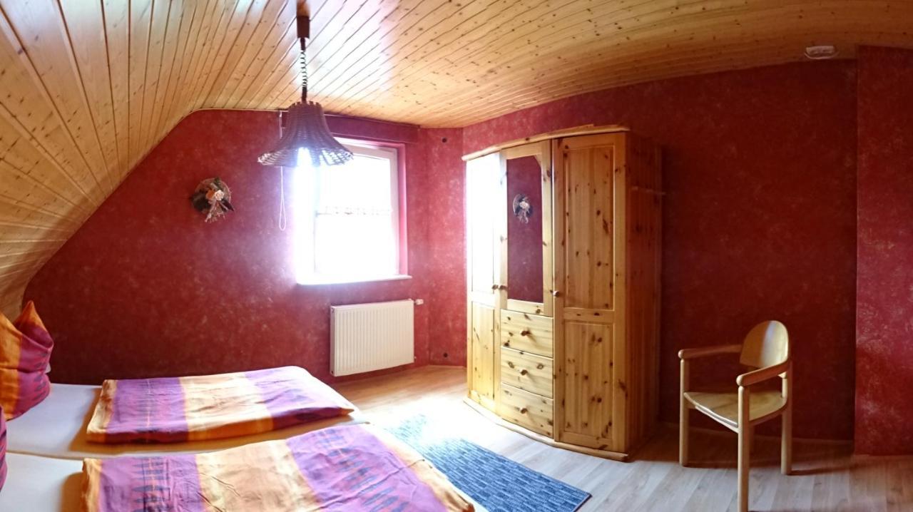 Ferienhaus Im Urigen Garten Bzw Eulenhaus Zingst Buitenkant foto